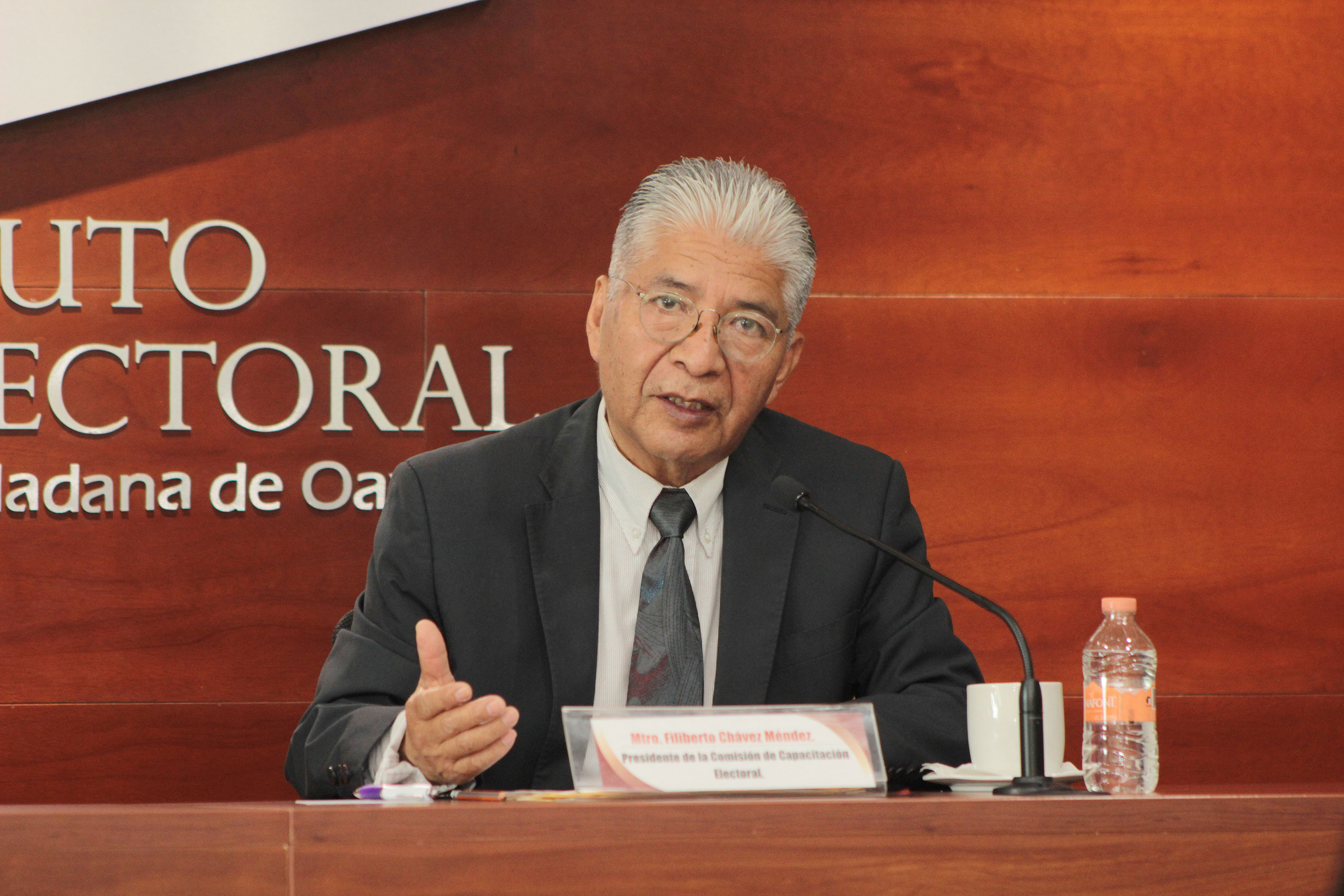 Sesión de la Comisión de Capacitación Electoral